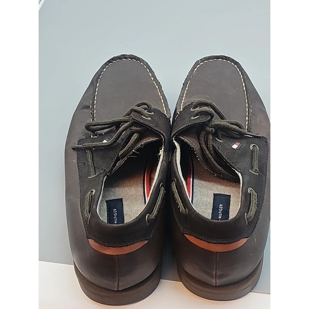 Size 11 Men's Tommy Hilfiger Brazen 2‎ Lace Up Moc Toe Brown Casual Boat Shoes
